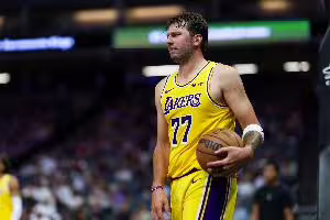 MacMahon:湖人若拿下50胜 东契奇打出场均30+三双数据 就能拿MVP